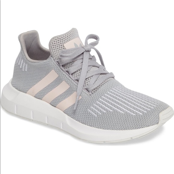 adidas swift run grey pink